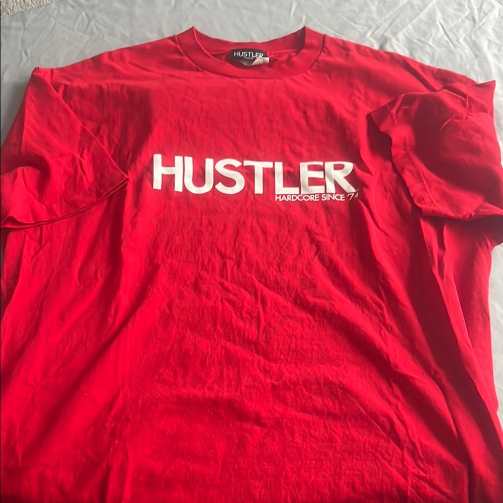 Hustler Hollywood Red Short Sleeve Tee Vibrant Cotton Crew NWOT